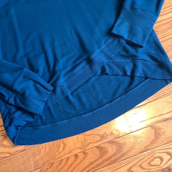 2 piece LOT- Comfy buttery soft women’s lot. - Picture 7 of 9